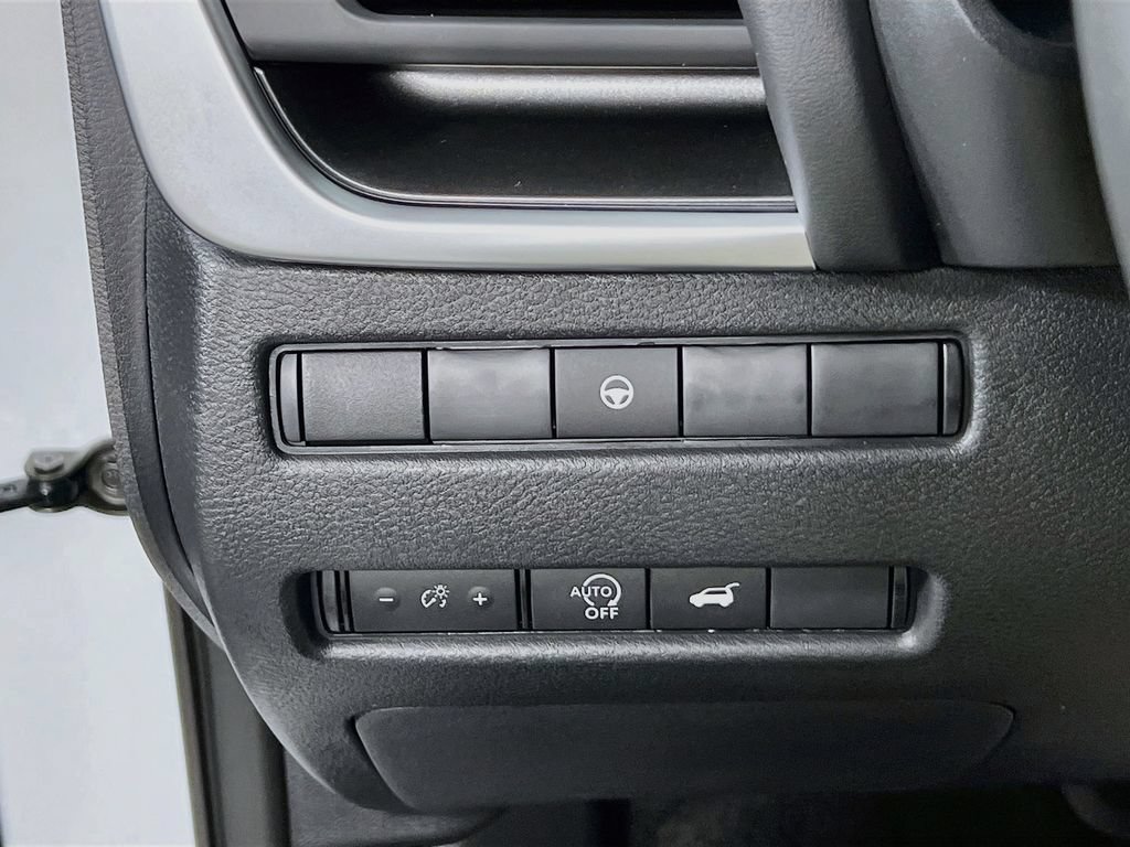 New 2026 Nissan Rogue SV w/ Cold Weather Package AWD/4WD image 9