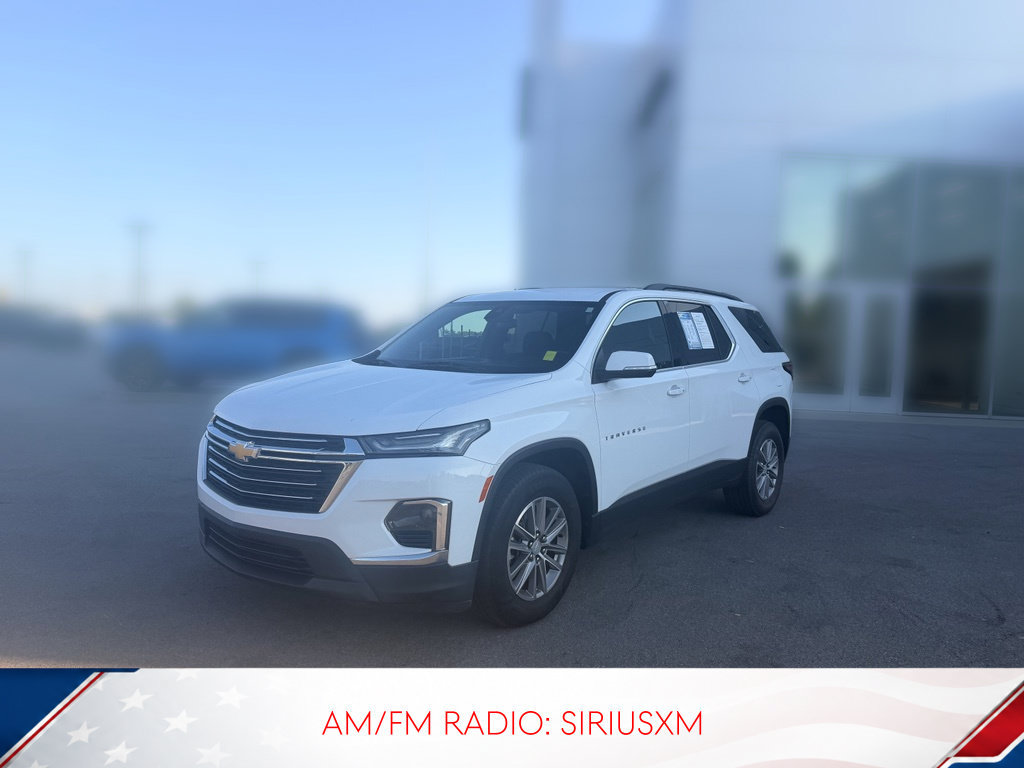 Used 2023 Chevrolet Traverse LT FWD image 2