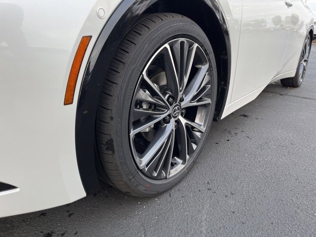 New 2026 Toyota Prius Limited image 10