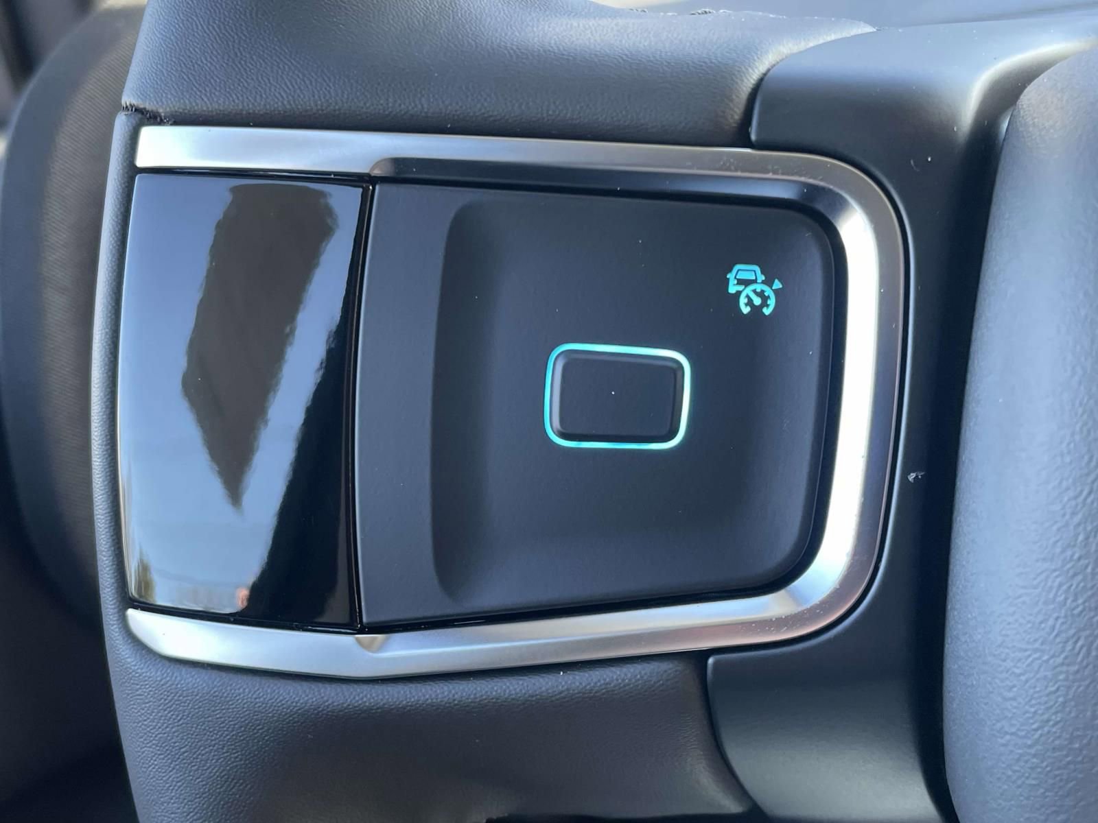 New 2026 Ford Expedition Active image 18