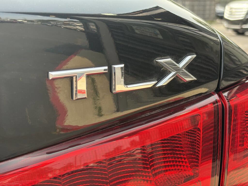 Used 2018 Acura TLX image 28
