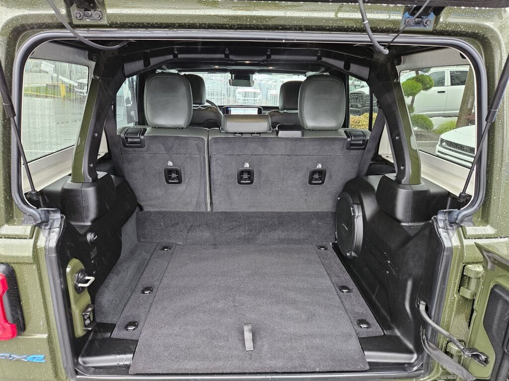 Used 2024 Jeep Wrangler High Altitude AWD/4WD image 13