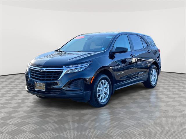 Used 2024 Chevrolet Equinox LS w/ LS Convenience Package image 3