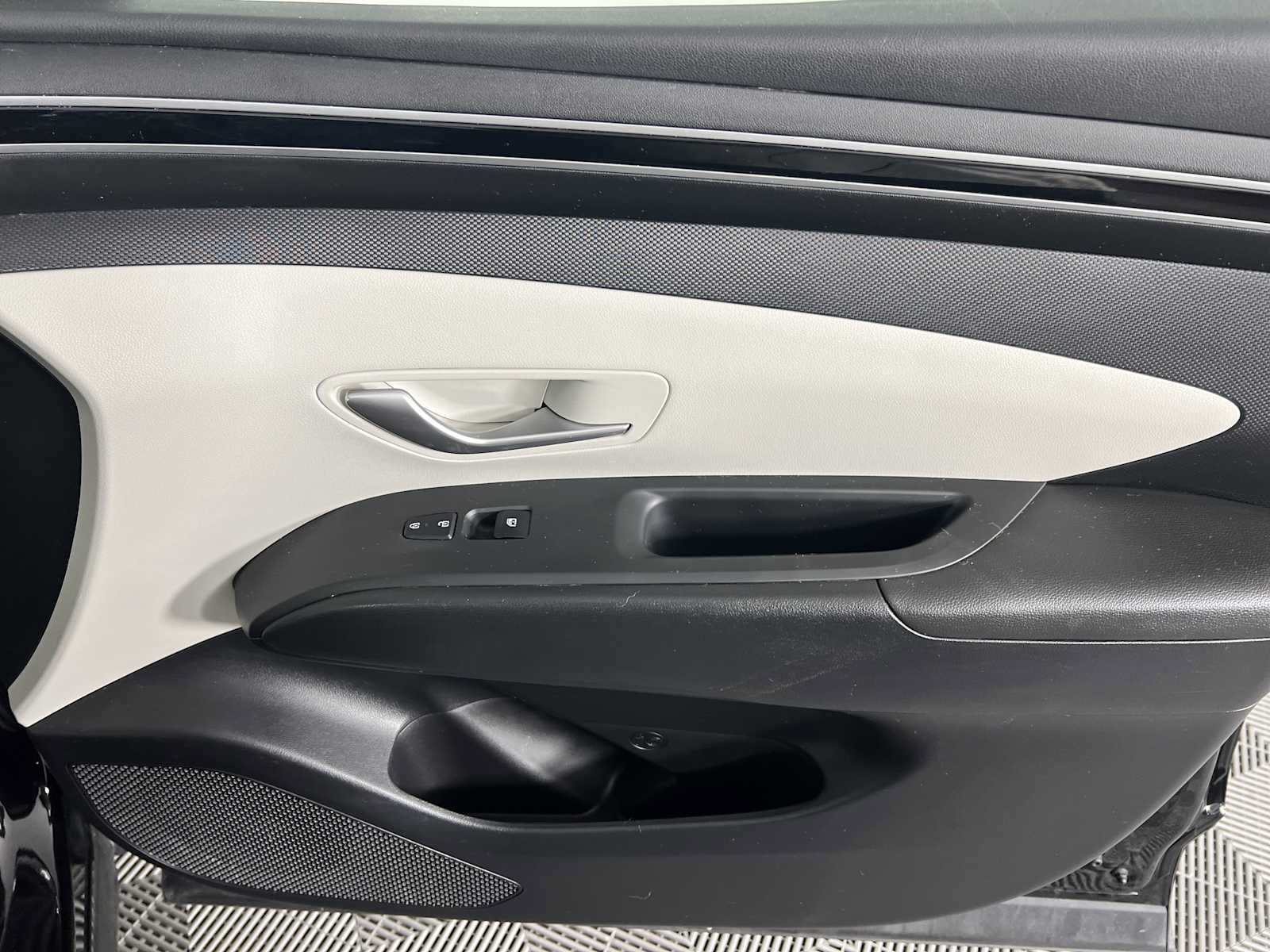 Used 2022 Hyundai Tucson SEL FWD image 17