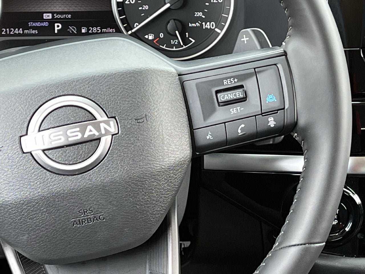 Used 2026 Nissan Pathfinder SV FWD image 14