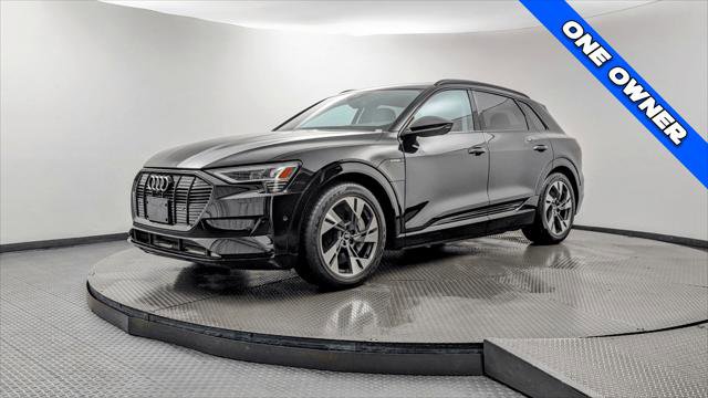 Used 2021 Audi e-tron Premium w/ Convenience Plus Package image 2
