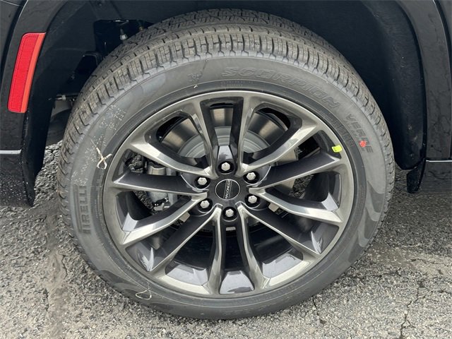 New 2024 Jeep Grand Wagoneer L Series II w/ Quick Order Packagew 28T image 11