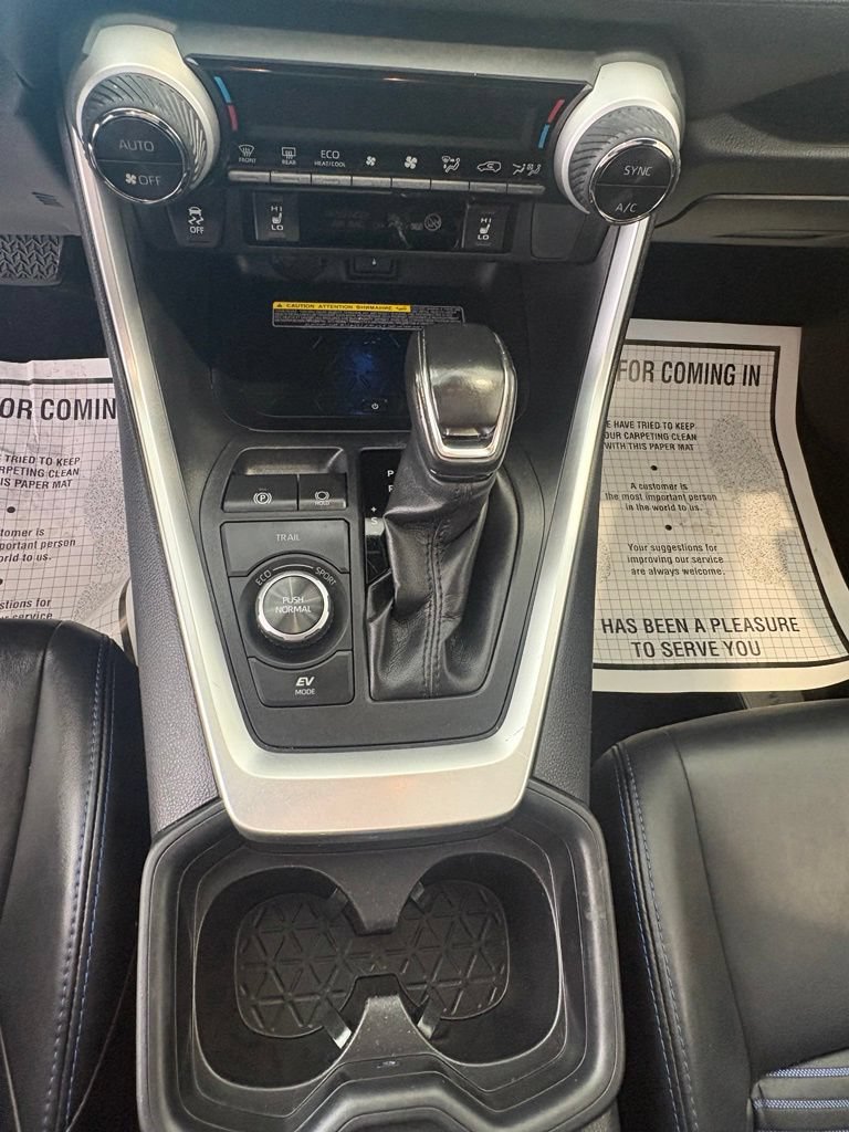 Used 2020 Toyota RAV4 XSE AWD/4WD image 21