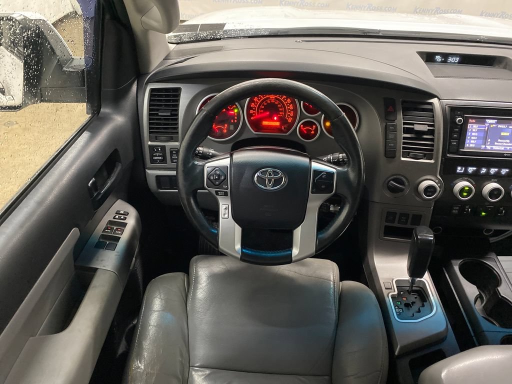 Used 2015 Toyota Sequoia SR5 w/ Premium Package AWD/4WD image 25