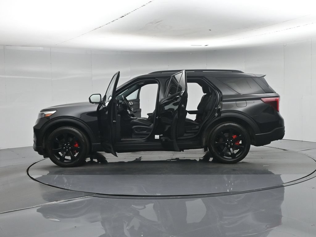 Certified 2023 Ford Explorer ST w/ Equipment Group 401A AWD/4WD image 5