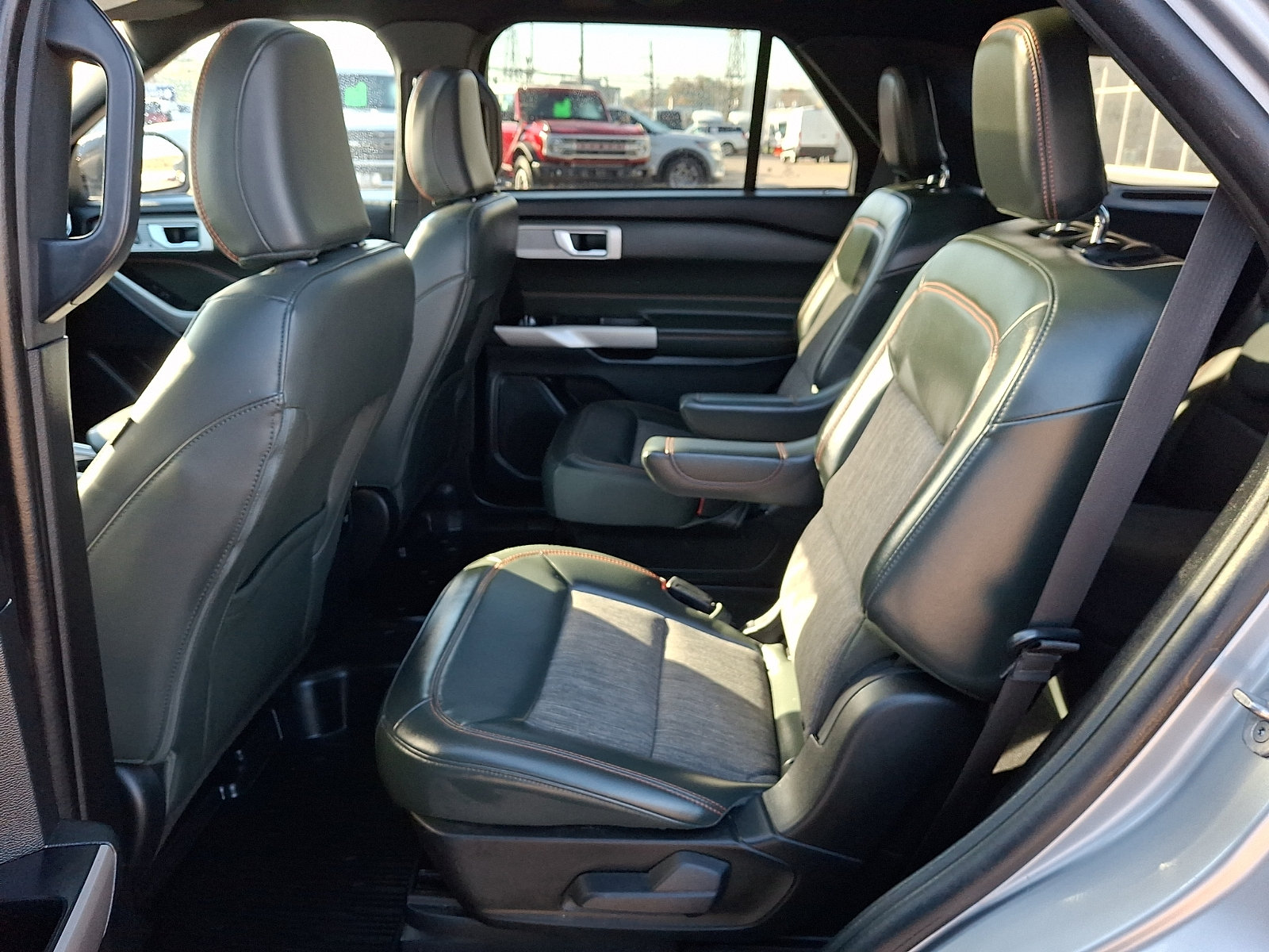 Used 2023 Ford Explorer Timberline w/ Timberline Technology Package AWD/4WD image 10