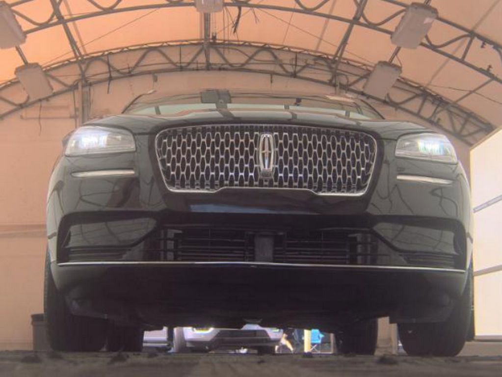 Used 2021 Lincoln Corsair FWD image 3