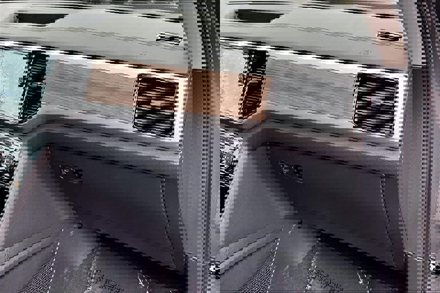 Used 2022 Volkswagen Atlas SEL image 19