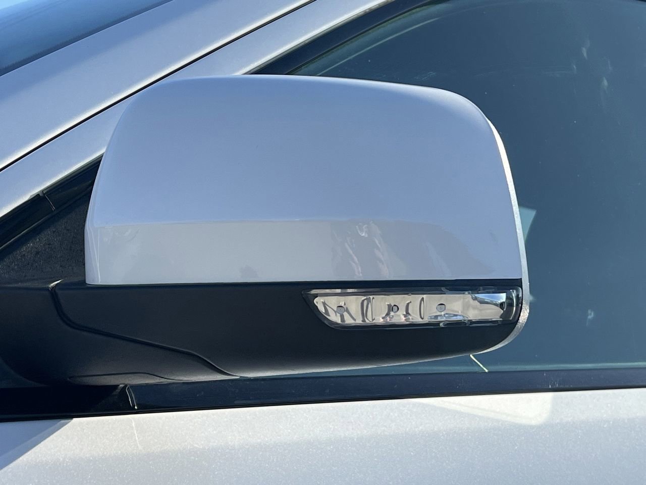 Used 2020 Jeep Grand Cherokee SRT image 41