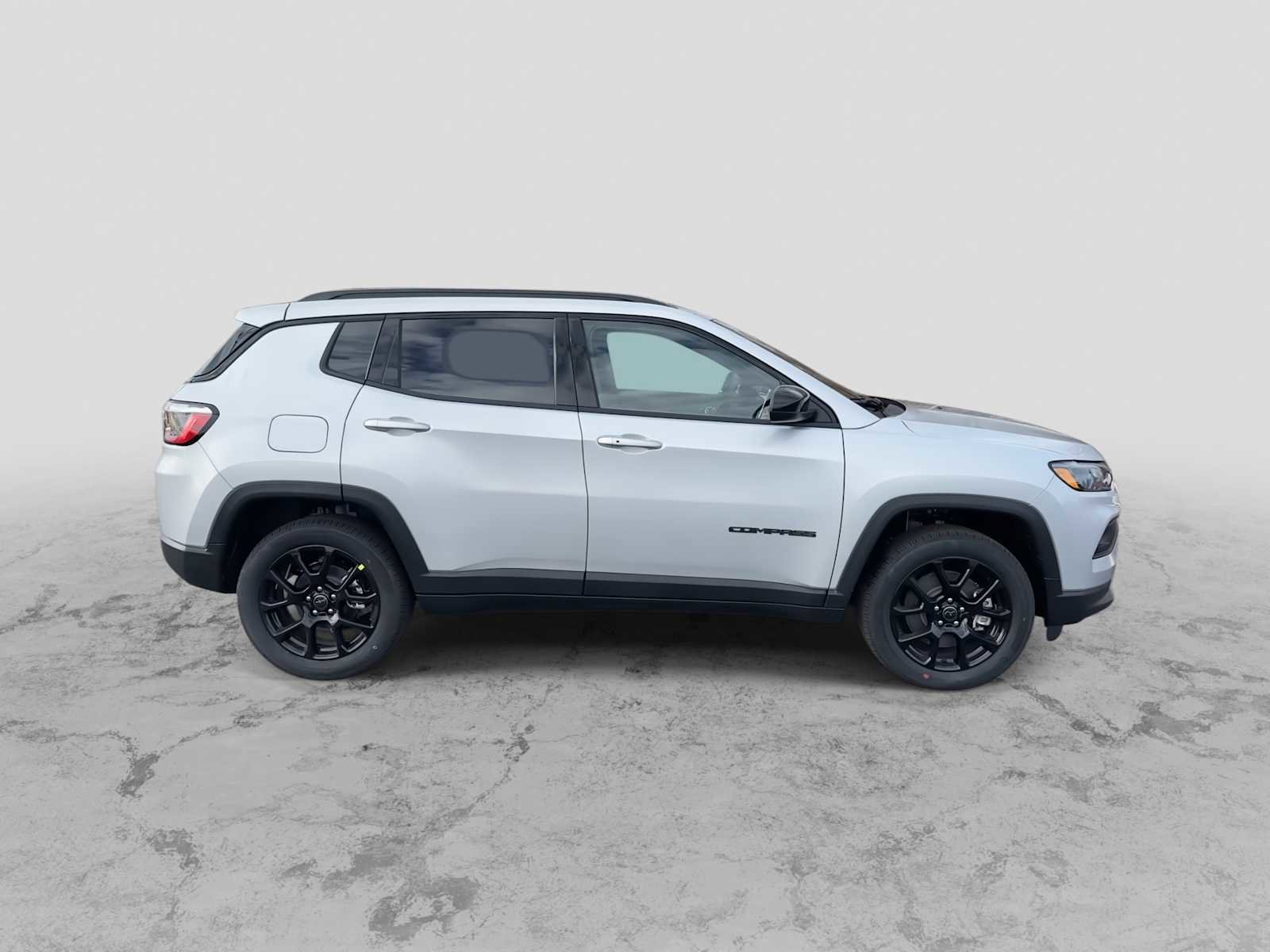 New 2026 Jeep Compass Latitude image 9