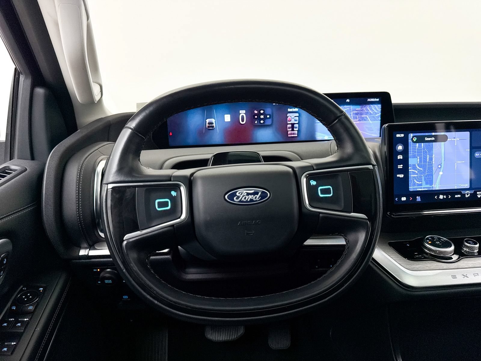 Used 2025 Ford Expedition Platinum AWD/4WD image 39