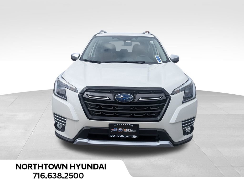 Used 2023 Subaru Forester Touring image 5
