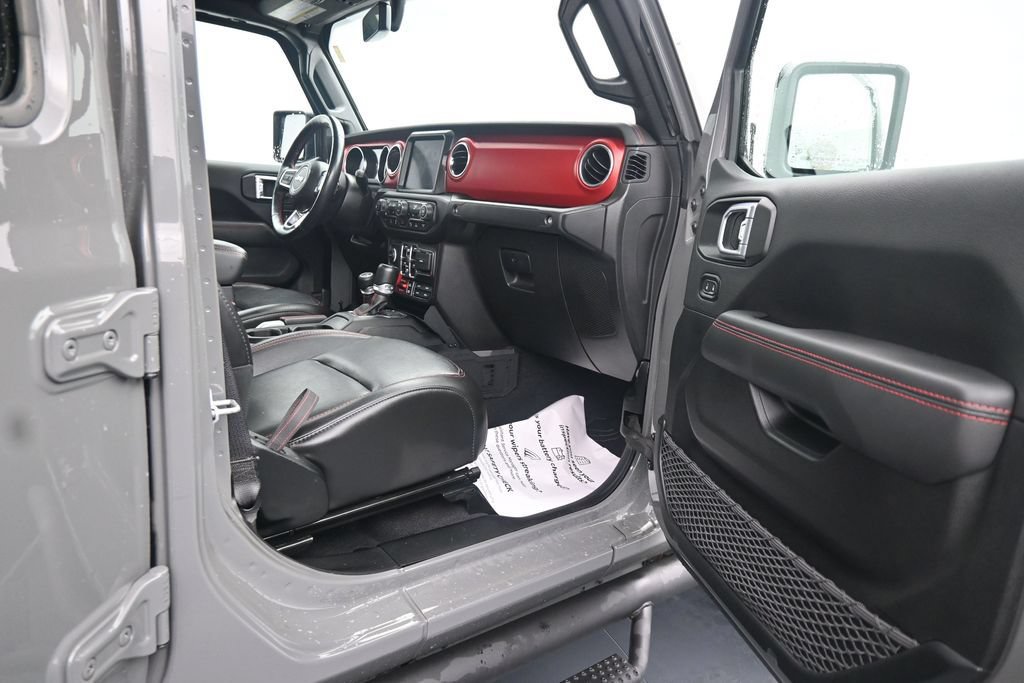 Used 2021 Jeep Gladiator Rubicon AWD/4WD image 12