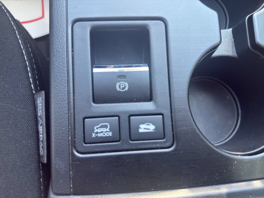Used 2017 Subaru Outback 2.5i Premium AWD/4WD image 24