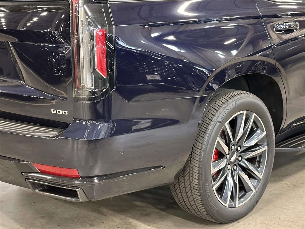 Used 2023 Cadillac Escalade Sport Platinum image 11