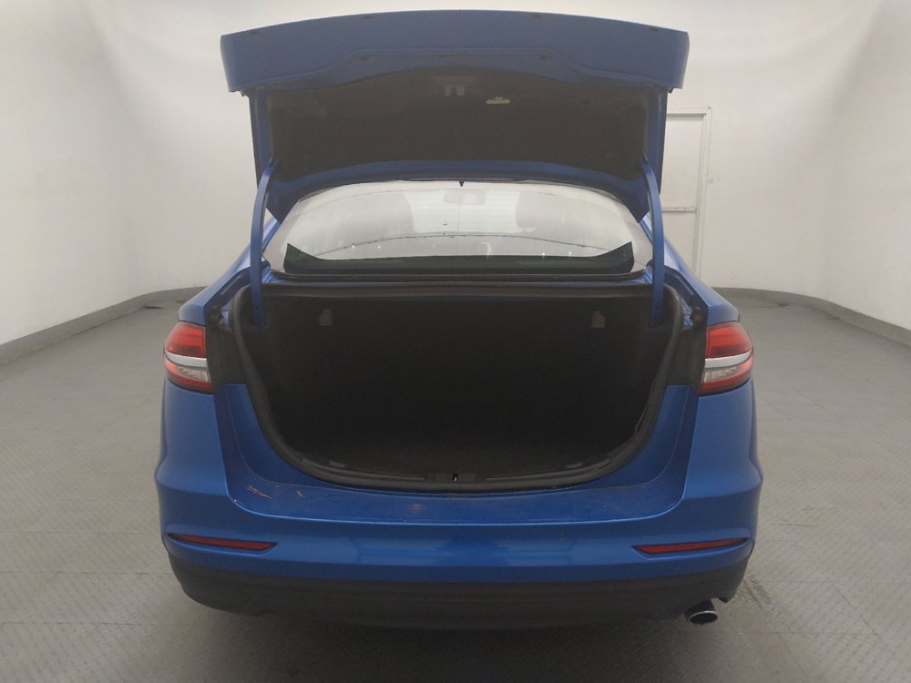 Used 2019 Ford Fusion SEL FWD image 29