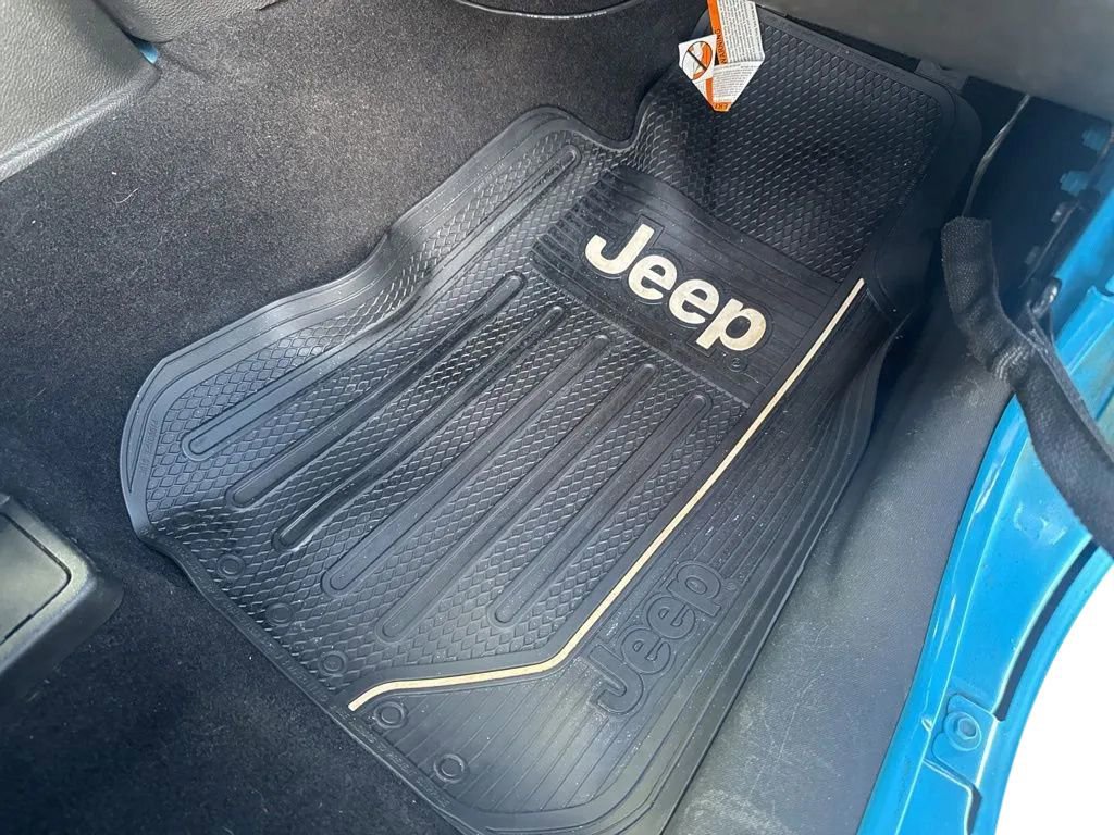 Used 2018 Jeep Wrangler Sport image 23