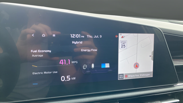 Certified 2025 Kia Niro EX Touring FWD image 15