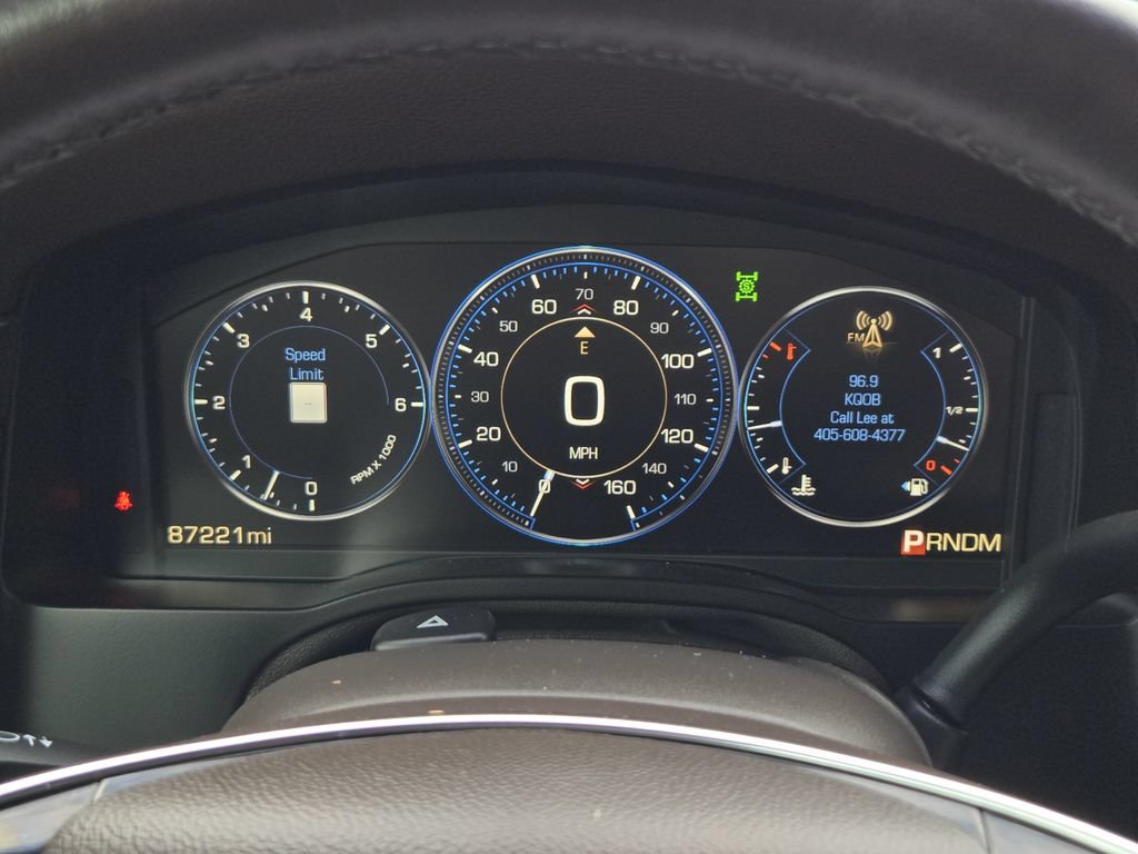 Used 2015 Cadillac Escalade Luxury AWD/4WD image 16