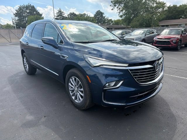 Certified 2024 Buick Enclave Essence w/ LPO, Floor Liner Package AWD/4WD image 4