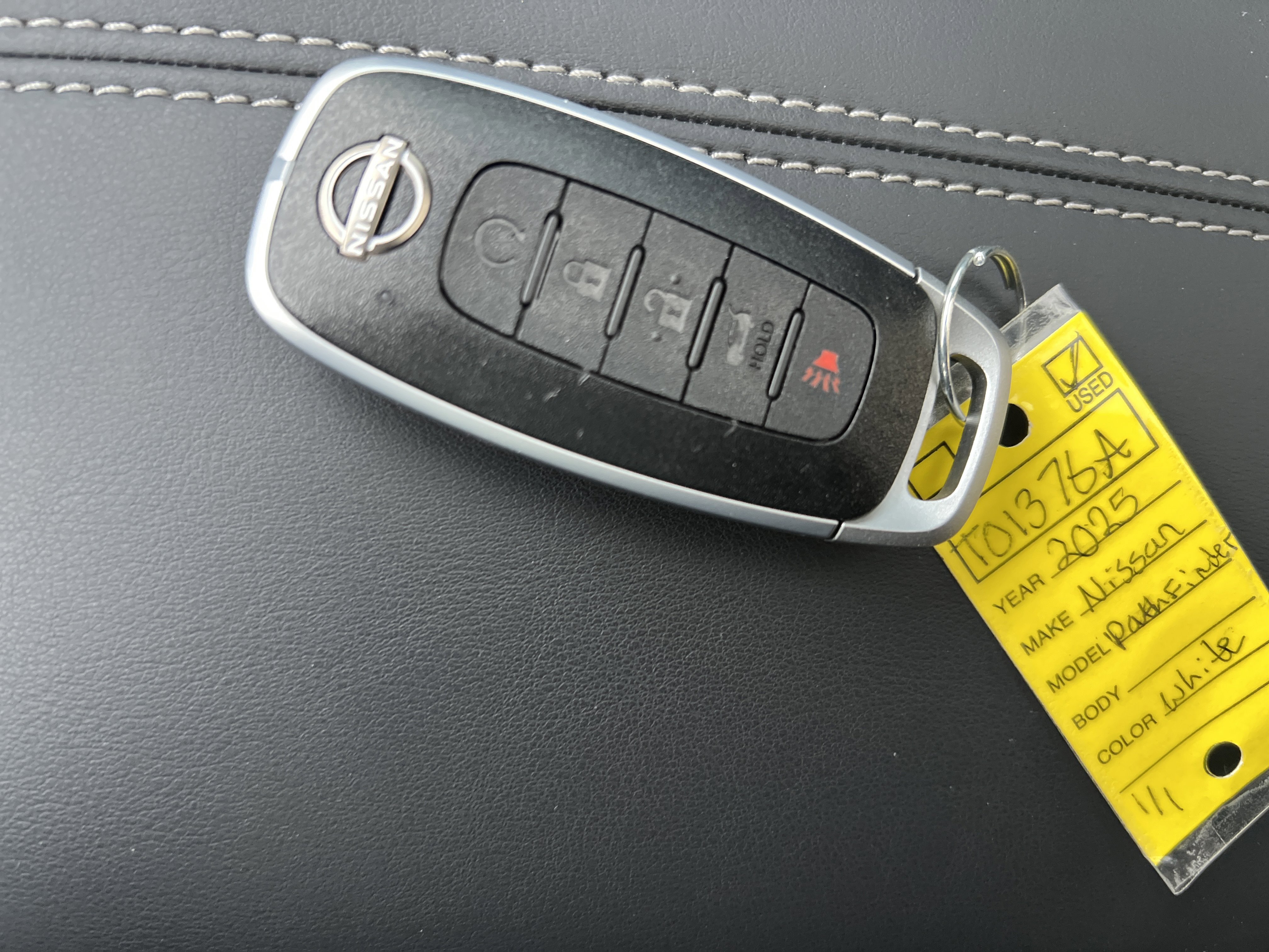 Used 2025 Nissan Pathfinder Platinum image 35