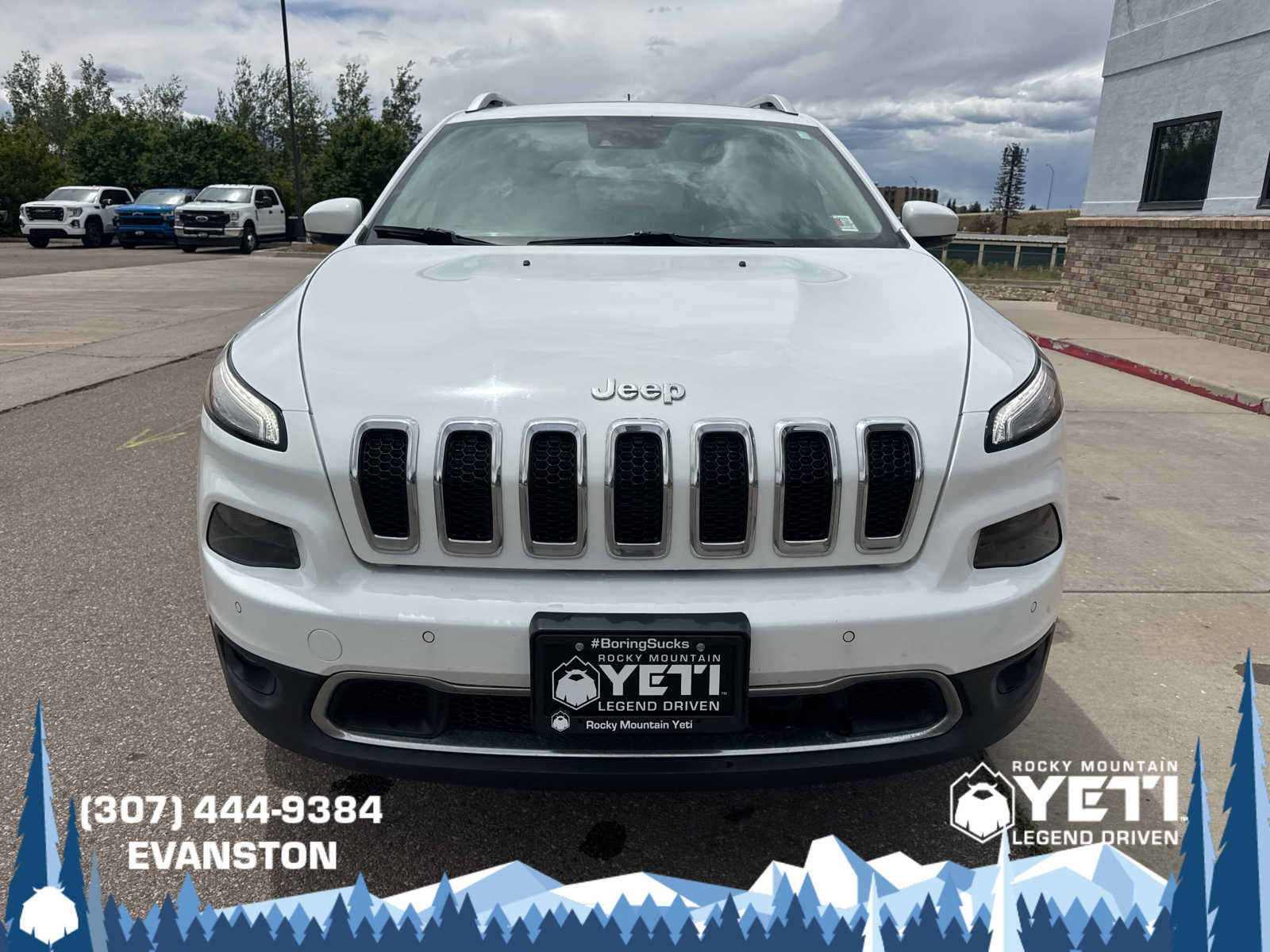 Used 2015 Jeep Cherokee Limited w/ Luxury Group AWD/4WD image 8