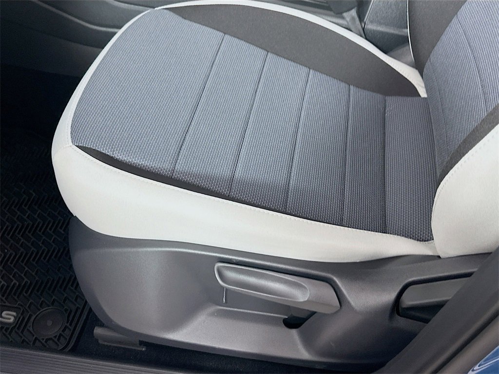 New 2026 Volkswagen Taos S image 9