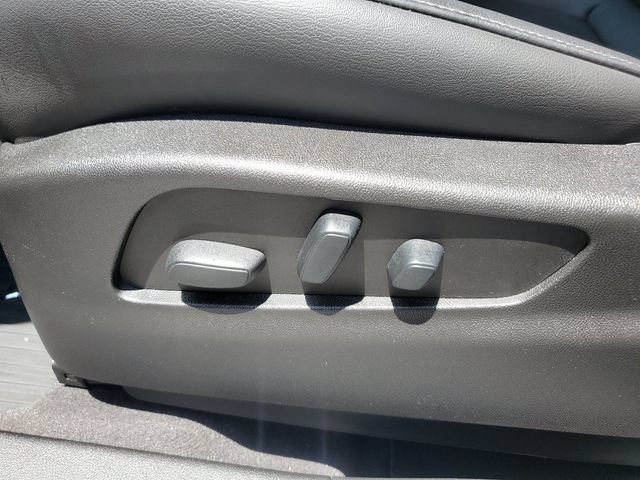 Used 2019 Cadillac XT4 Premium Luxury w/ Driver Awareness Package FWD image 19