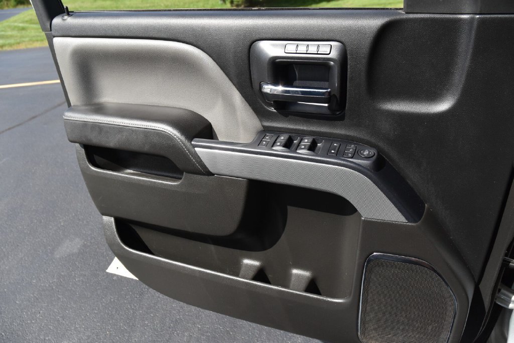 Used 2016 Chevrolet Silverado 1500 LTZ Z71 AWD/4WD image 30