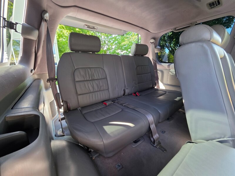 Used 2004 Lexus LX 470 4WD image 36
