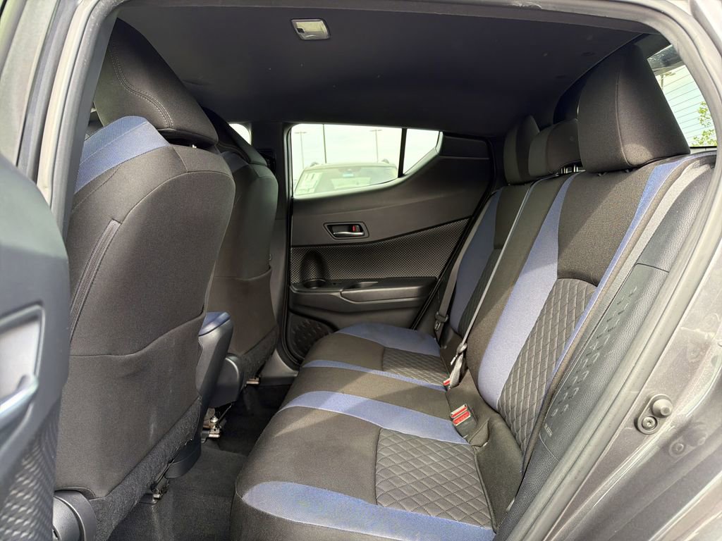 Used 2020 Toyota C-HR XLE image 13