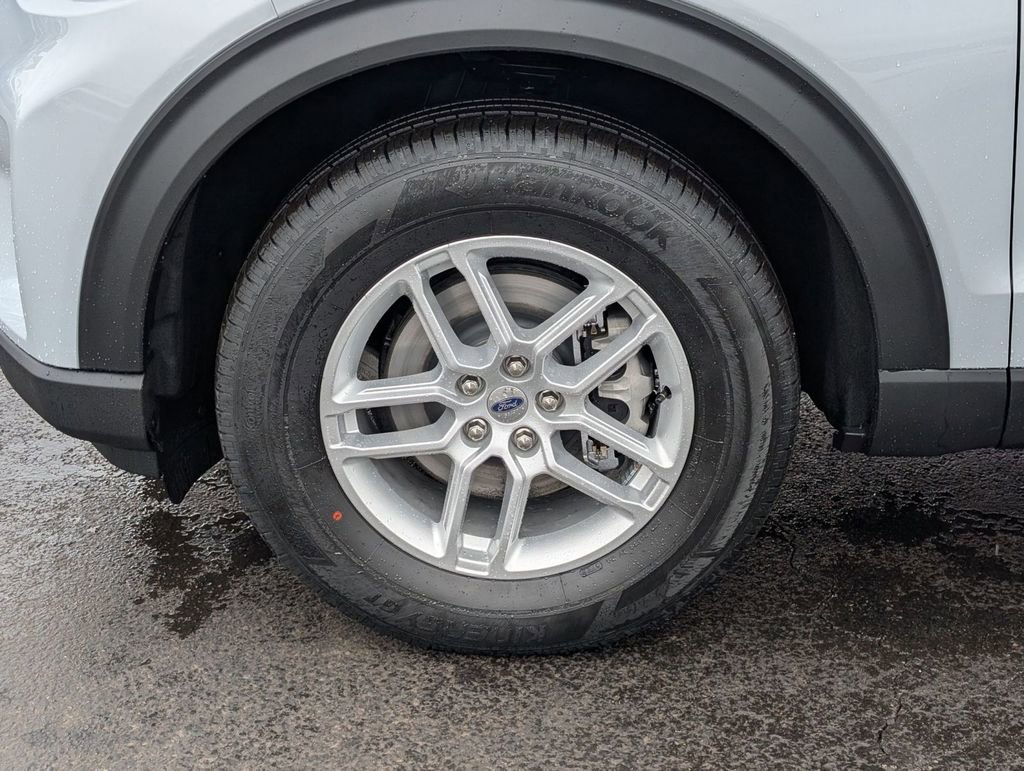 New 2026 Ford Explorer Active image 14