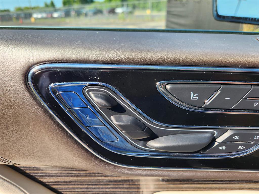 Certified 2021 Lincoln Navigator Black Label image 34