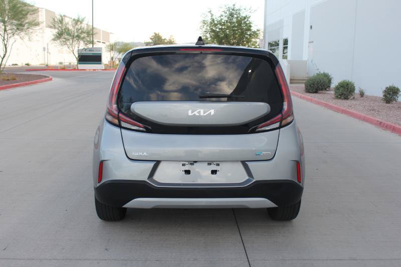 Used 2023 Kia Soul EX FWD image 6