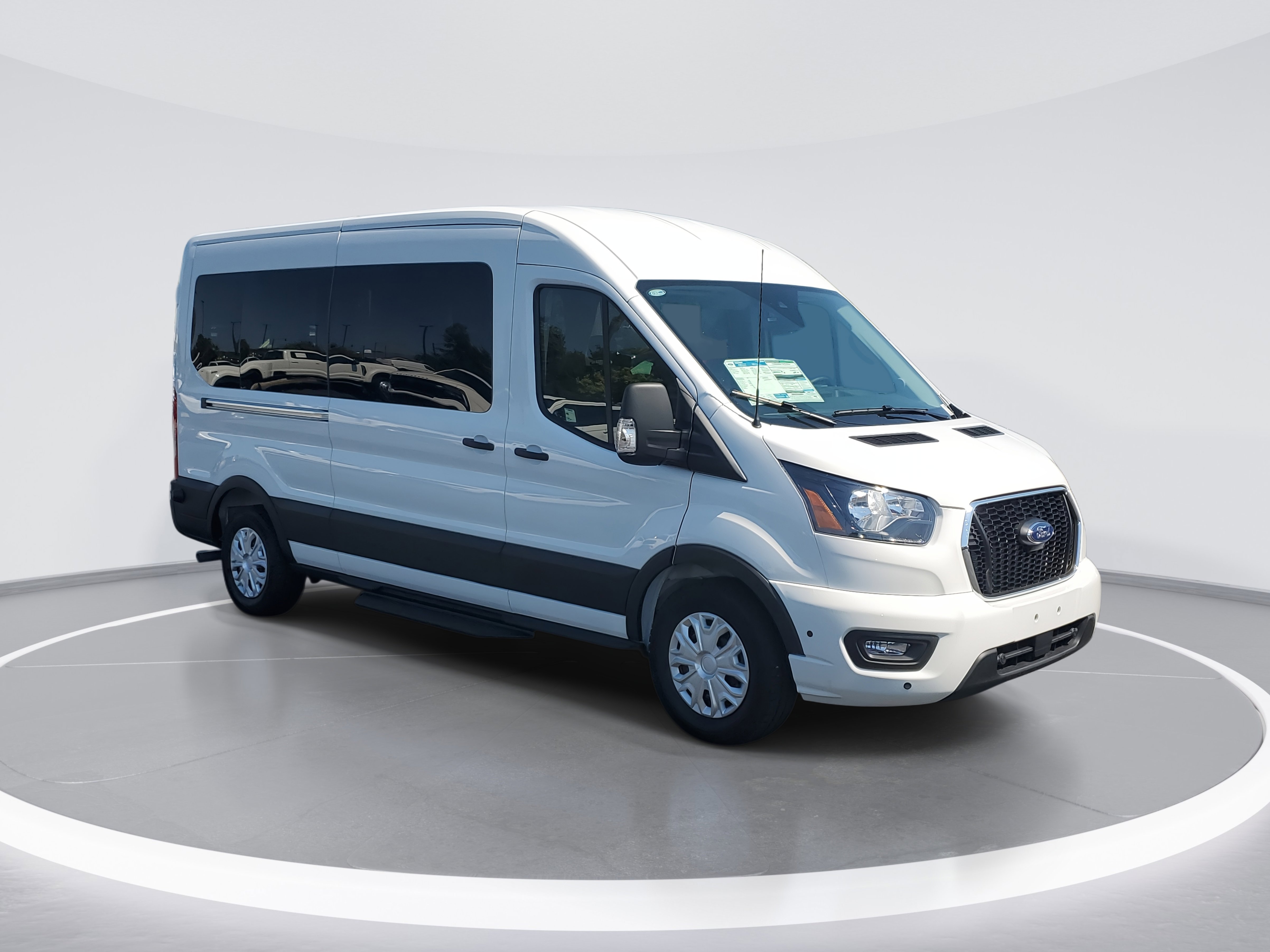 New 2025 Ford Transit 350 XLT video 2