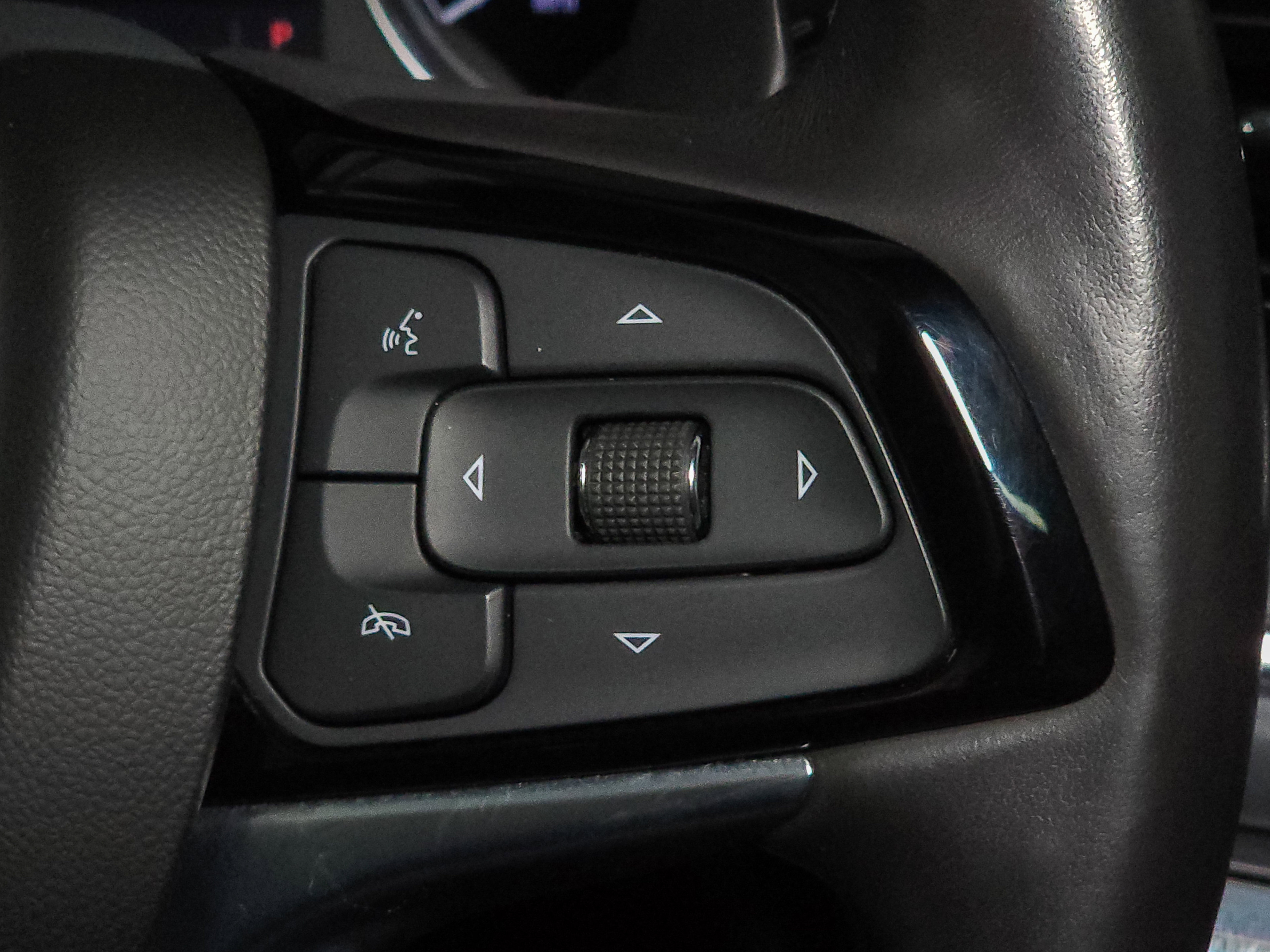 Used 2022 Buick Enclave Essence w/ Experience Buick Package image 27