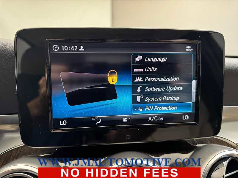 Used 2019 Mercedes-Benz C 300 4MATIC Sedan image 29