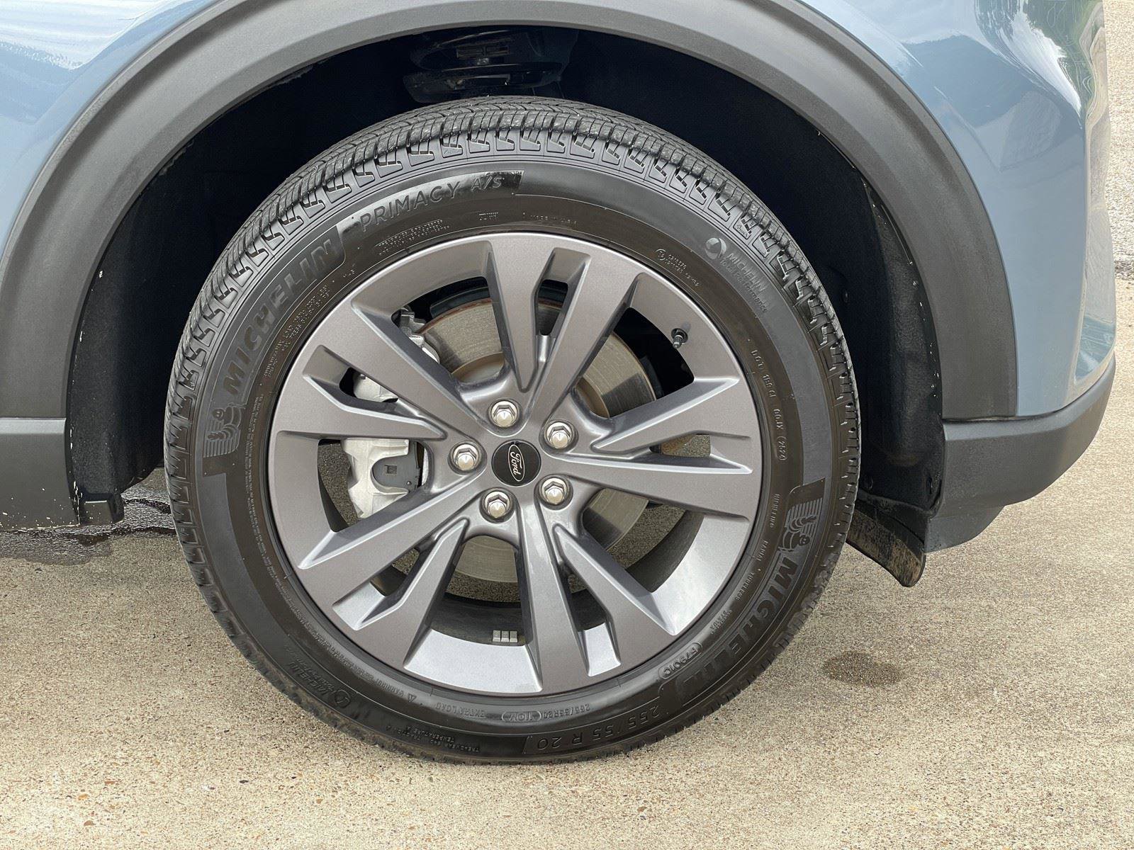 Used 2025 Ford Explorer Active w/ Active Comfort Package image 53