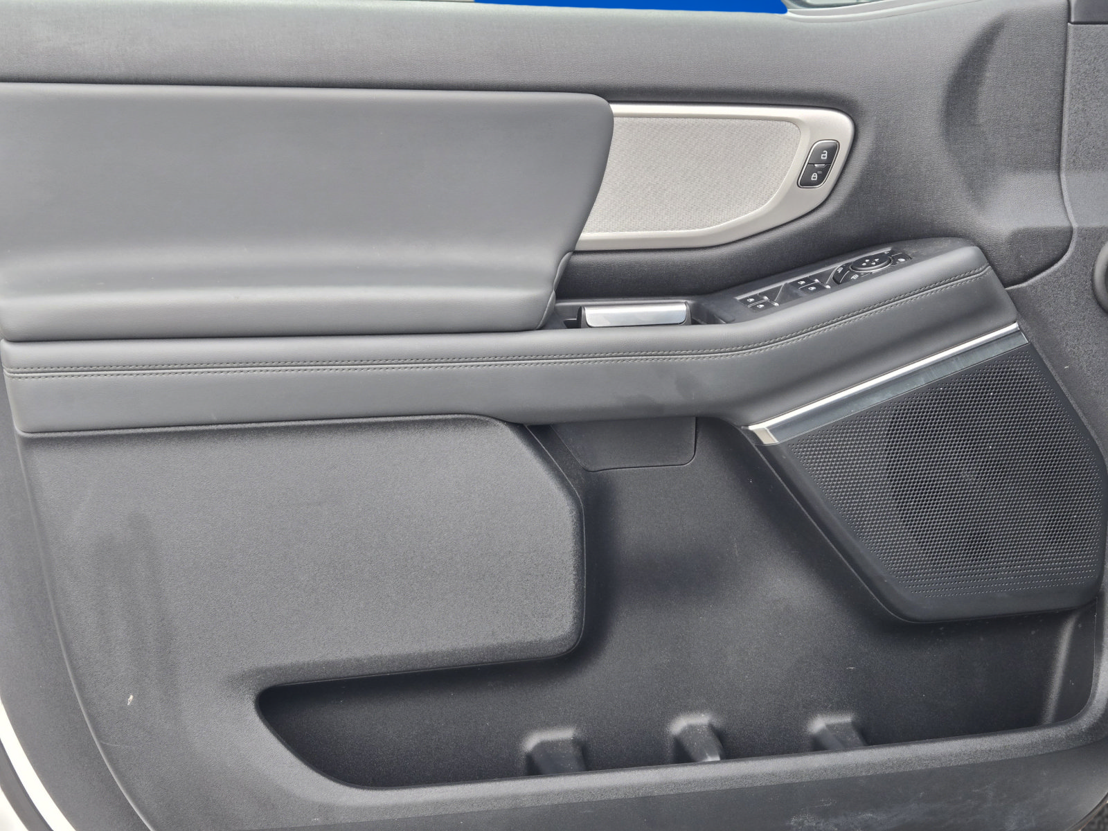 Used 2026 Ford Expedition Active RWD image 13