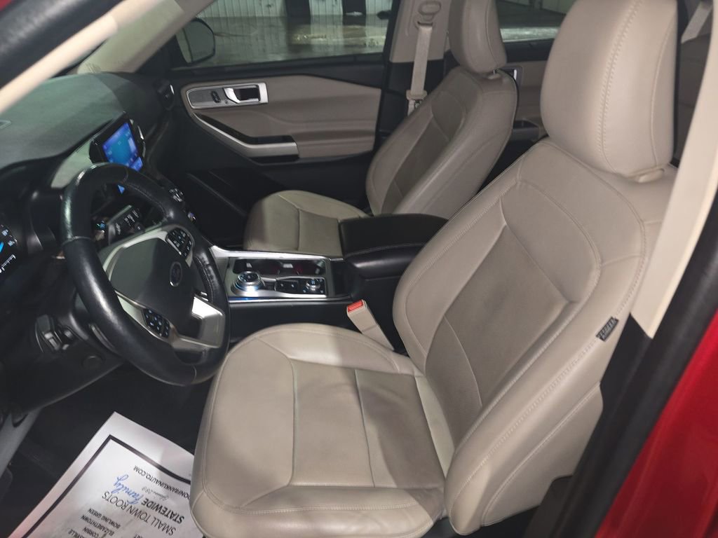 Used 2021 Ford Explorer Limited w/ Equipment Group 301A image 14