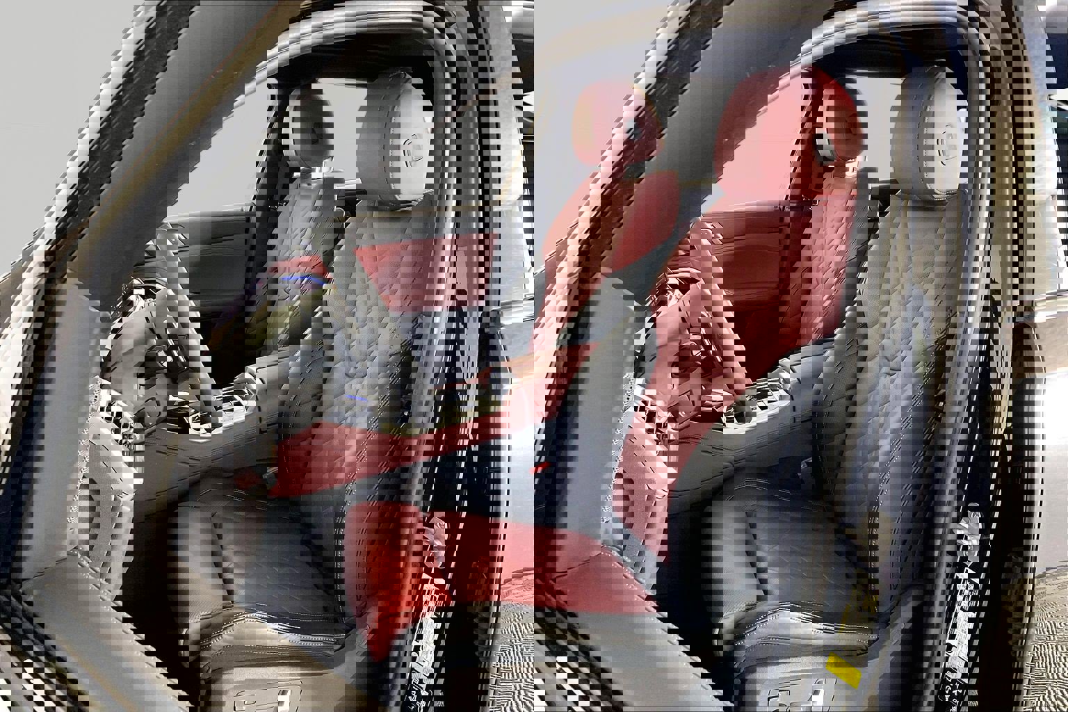 Certified 2024 BMW X6 xDrive40i w/ Premium Package image 25