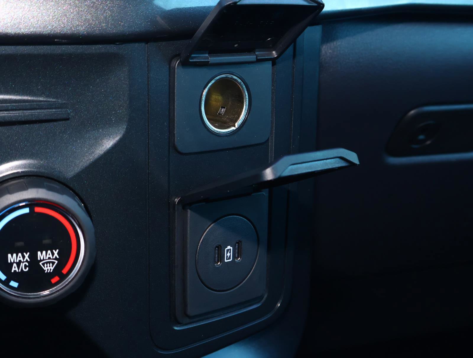 Used 2025 Ford F150 STX w/ Equipment Group 200A image 29