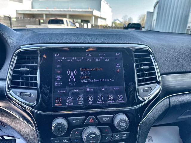 Used 2020 Jeep Grand Cherokee Limited image 24