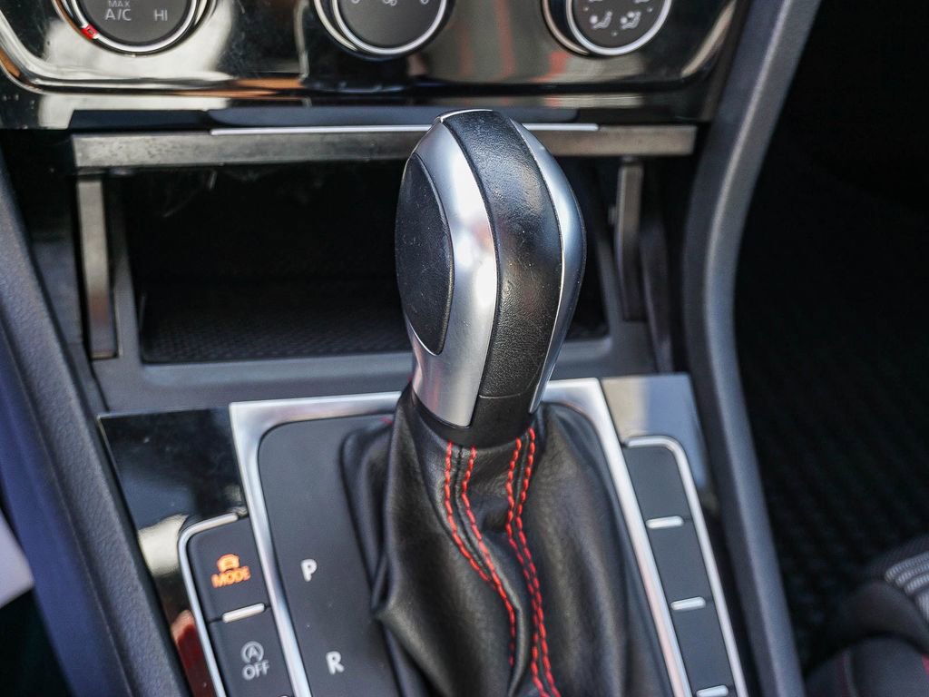 Used 2020 Volkswagen GTI S FWD image 22