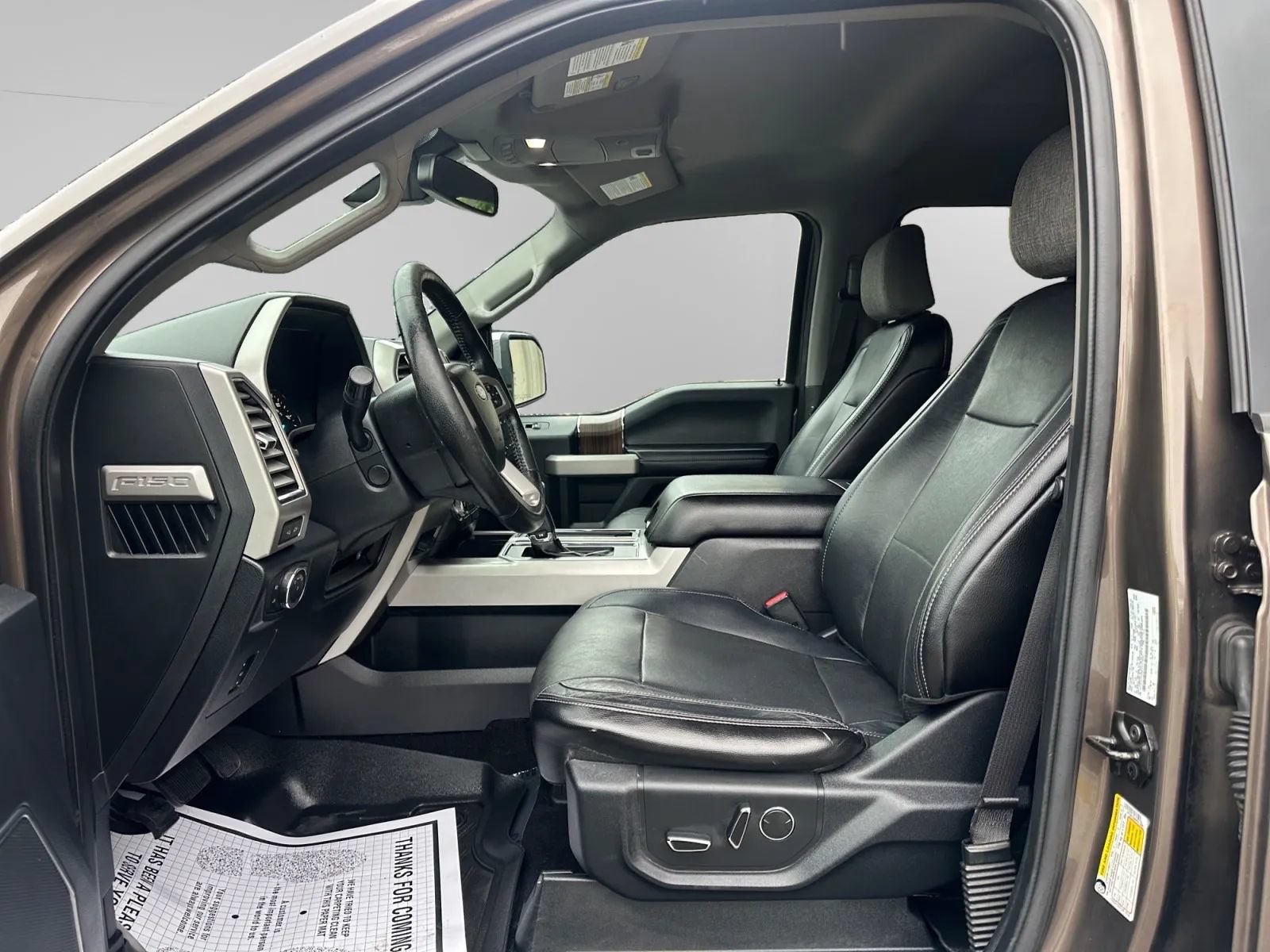 Used 2015 Ford F150 Lariat w/ Equipment Group 502A Luxury AWD/4WD image 8